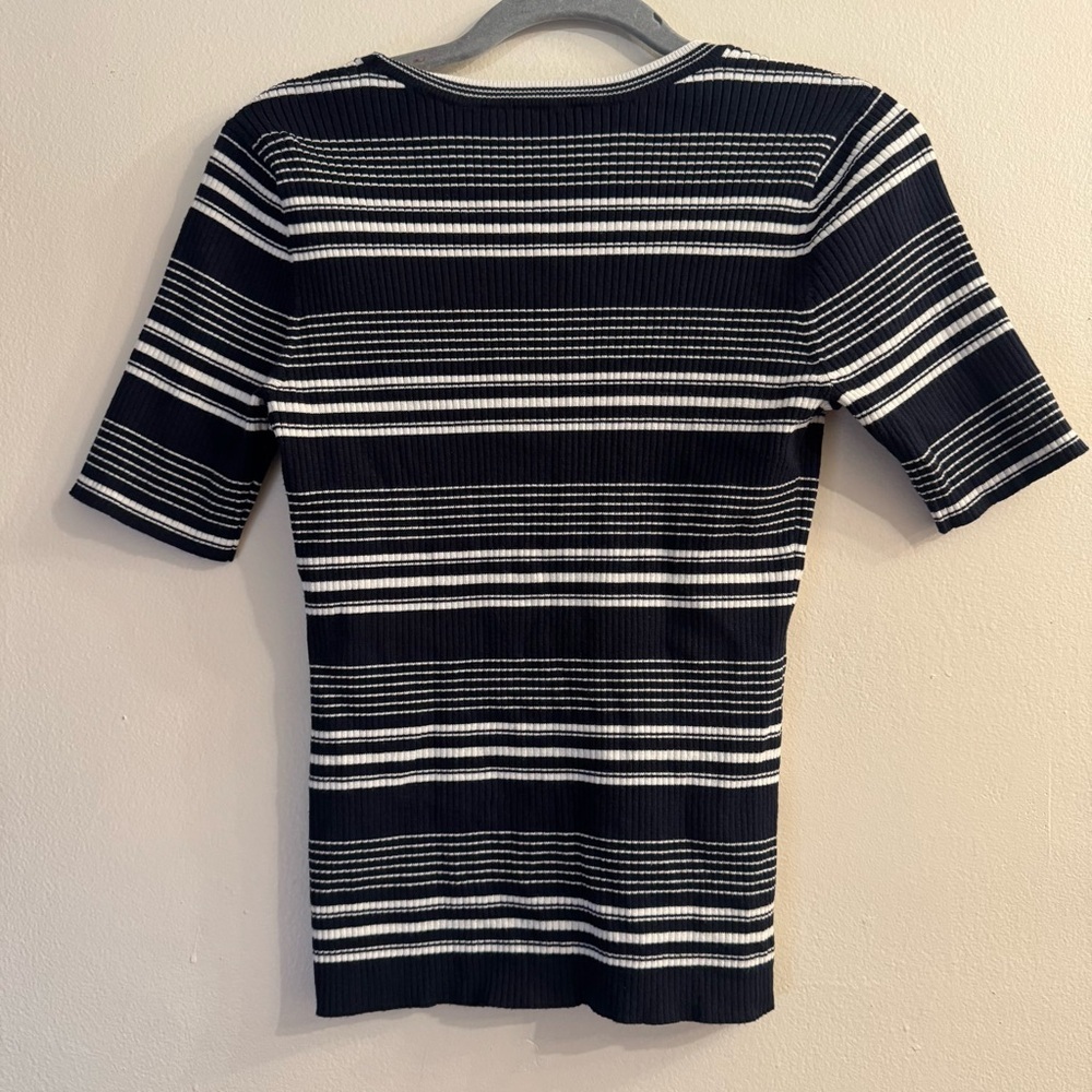 Frame Denim Women’s Navy White Striped Short Sleeve Knit Tee Size Medium - Picture 4 of 5